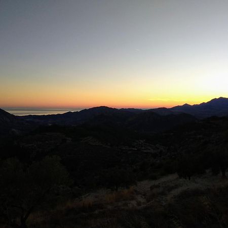 Sella Alojamientos Turisticos Isa I Toni מראה חיצוני תמונה