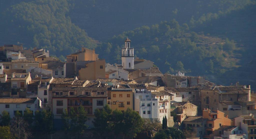 Sella Alojamientos Turisticos Isa I Toni מראה חיצוני תמונה